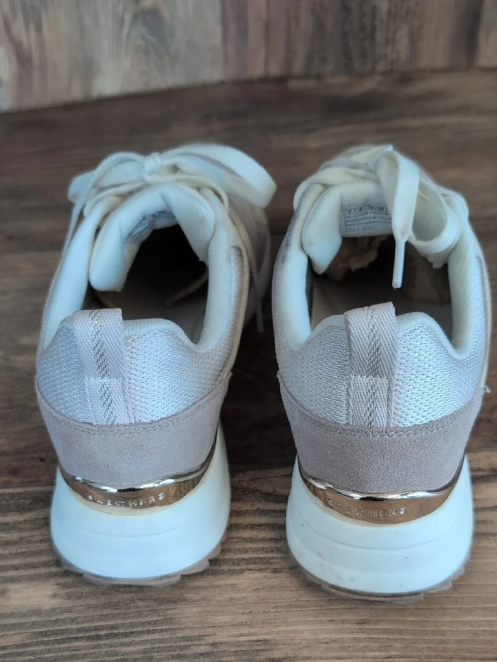 Skechers Runway Posh Girl Natural Gold Sneakers 9           C215